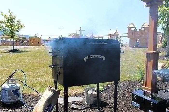 Large Grate Brush - Meadow Creek Barbecue Supply